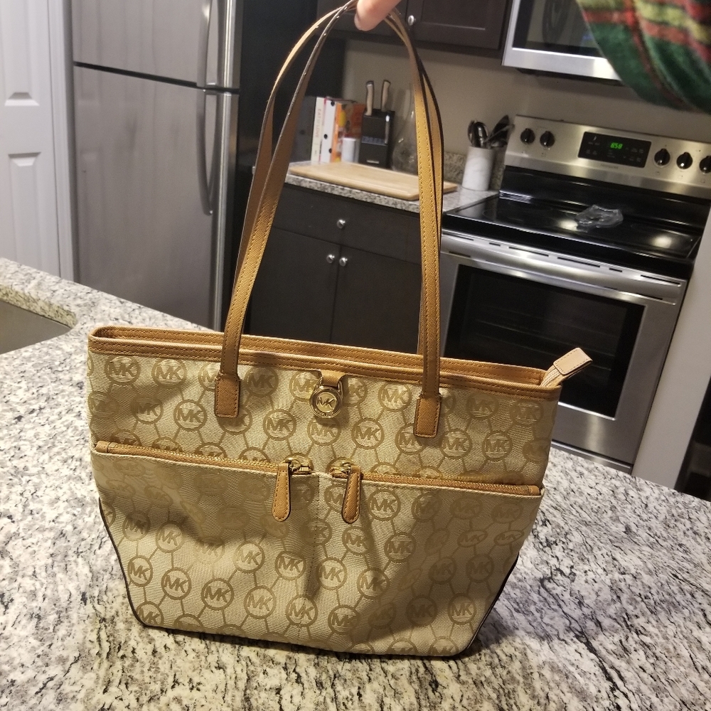 Michael Kors Shoulder Bag